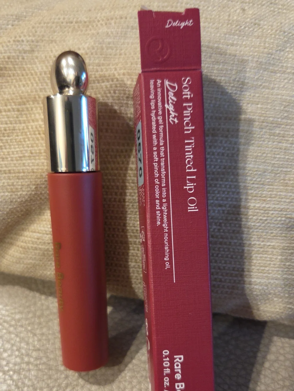 Rare Beauty Soft Pinch Tinted Lip Oil - Delight (rose red)NIB